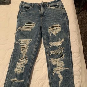 Medium wash ripped mom jeans. Size 6